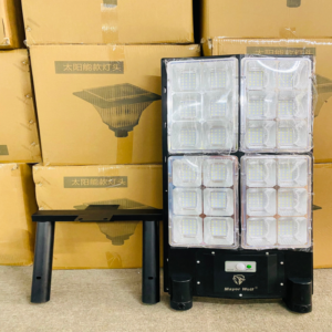 Đèn năng lượng mặt trời liền thể kim cương 500W